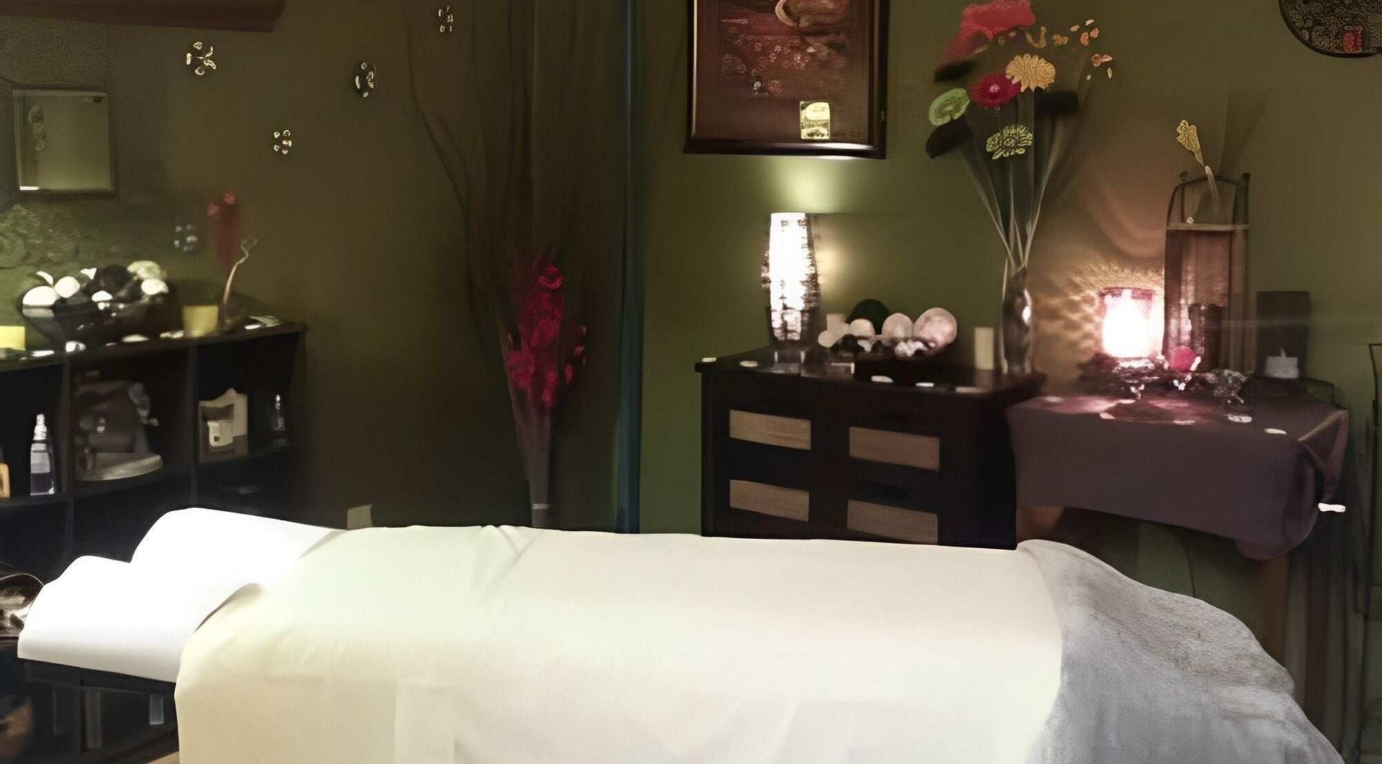 Relaxing massage room at Got Your Back Therapeutic Massage Services, Stony Plain, Alberta, CA.