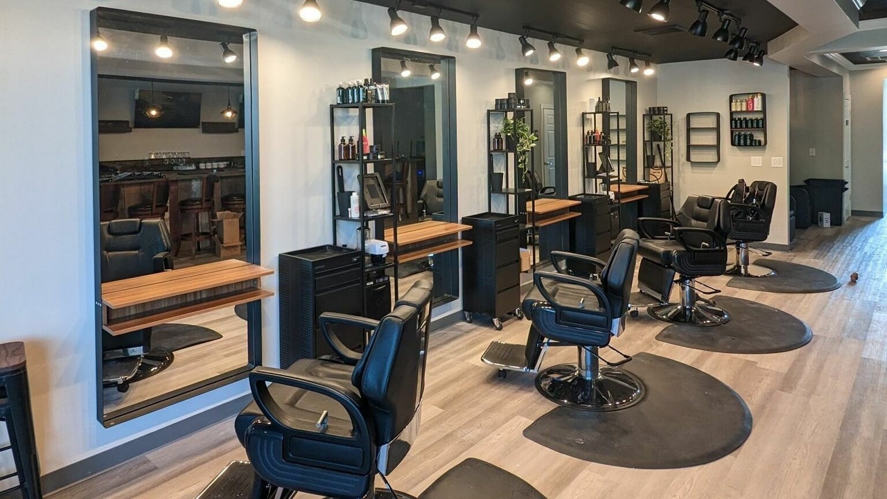 Matthews Barber Shop and Salon - 3116 Weddington Road 500