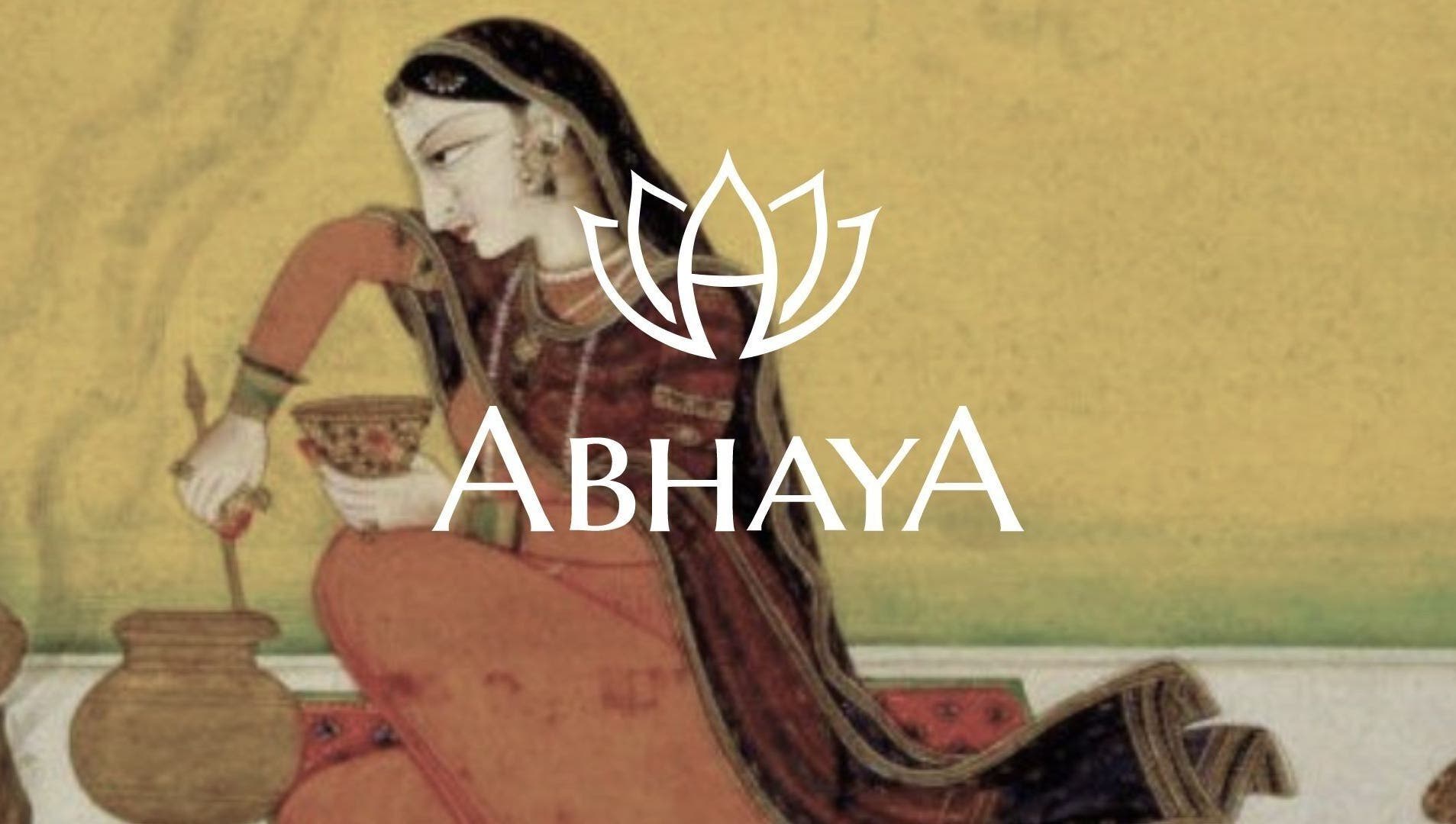 Arte tradicional de mujer en Abhaya Ayurveda, Buenos Aires, Ciudad Autónoma De Buenos Aires, AR.