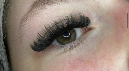 Lashes by Lex image 3