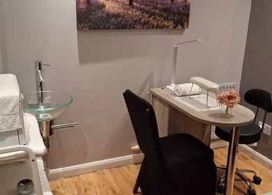 Cozy therapy room at Shass Therapy @ Gloucester Robinswood Hotel, Gloucester, England, GB.