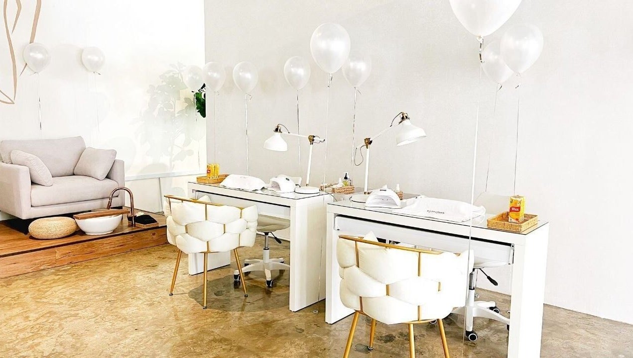 Chic manicure stations at N by Noonalash - Streetmall @ Cyberjaya, Cyberjaya, Selangor, MY.