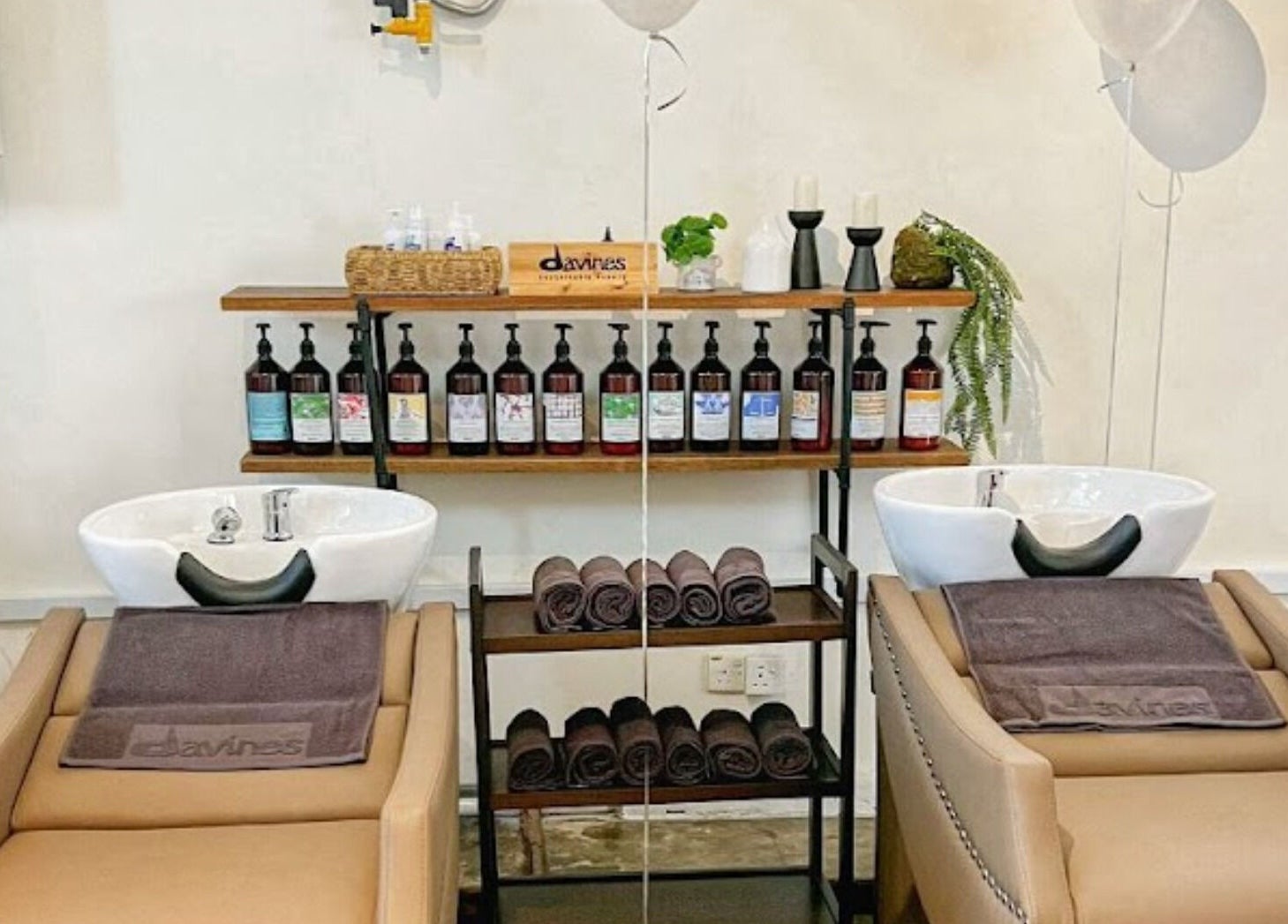 Stylish hair wash stations at N by Noonalash - Streetmall @ Cyberjaya, Cyberjaya, Selangor, MY.