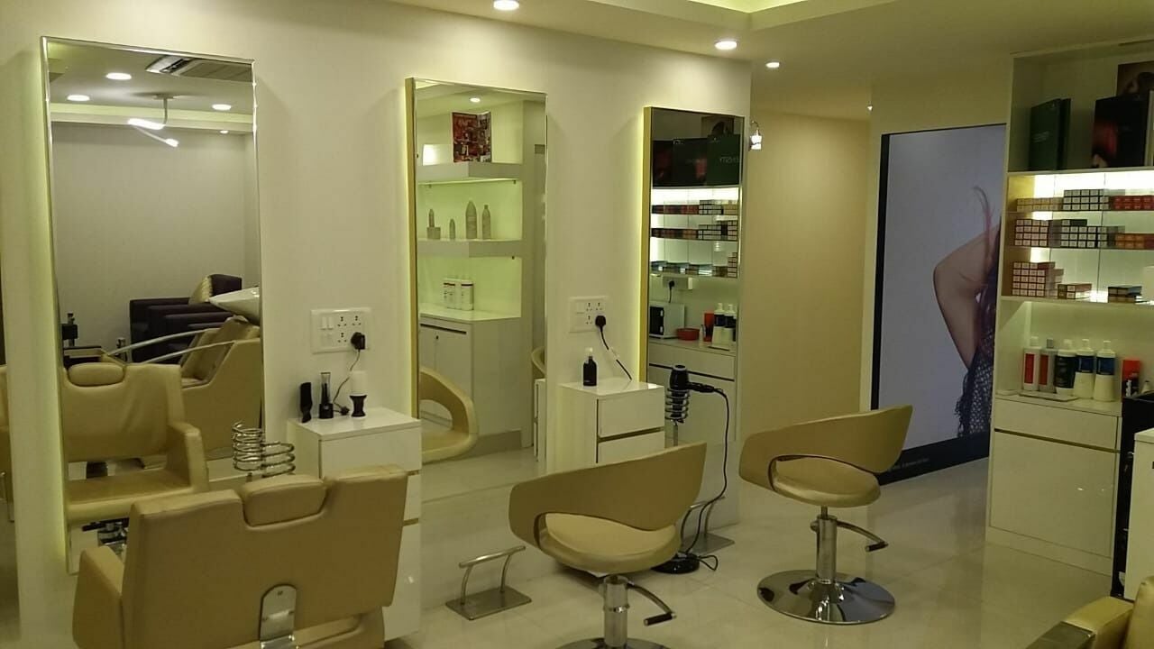 Best salons for permanent hair straightening and hair relaxing in Chennai |  Fresha