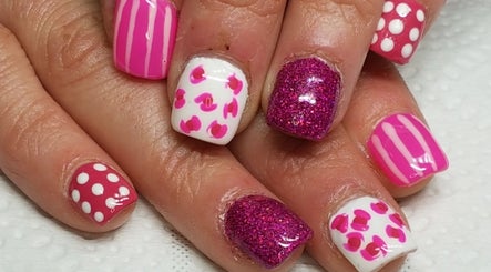 Empact Nails image 2