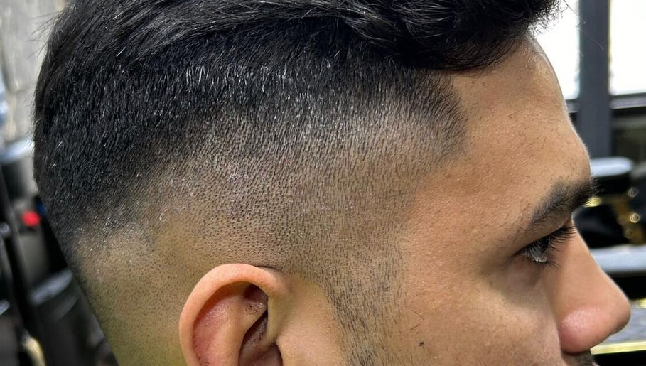 Close-up of a sleek fade haircut at Barberoni Barber² in Iż-żurrieq, MT.