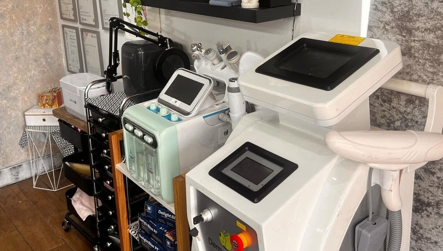 Advanced treatment machines at Meraki Beauty and Aesthetics, Penwortham, England, GB.