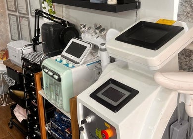 Advanced treatment machines at Meraki Beauty and Aesthetics, Penwortham, England, GB.