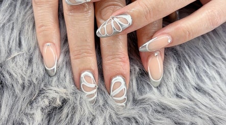 Beyoutiful Nails and beauty image 3