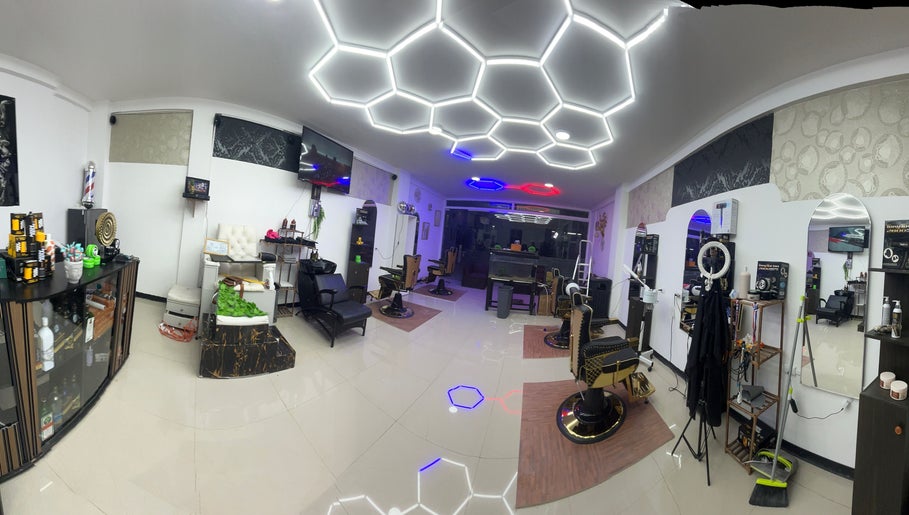 Imagen 1 de Clandestine Barber shop vip02