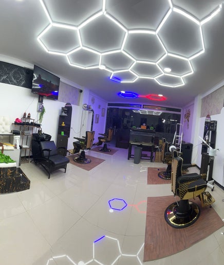 Imagen 2 de Clandestine Barber shop vip02