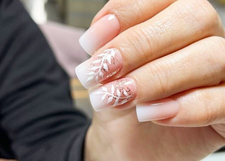 Decoración elegante de uñas en Perfect Nails Salón, Lima, Provincia De Lima, PE.