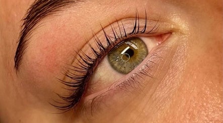 Close-up of enhanced lashes at Aurora Beauty Cheshire, Congleton, England, GB.