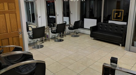 Louise Lambell Salon JoydensWood (Dartford/Bexley)