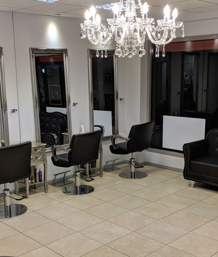 Louise Lambell Joydens Wood, Bexley Hair Salon kép 2