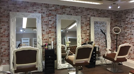 Miracles Hair and Beauty Lounge Ltd