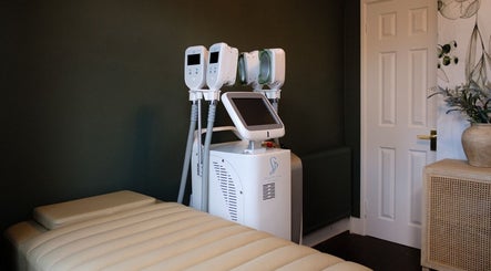 Beauty Sculpting Room Lymington image 2