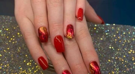 Tipsy Time Nails and Beauty зображення 2