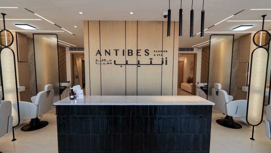 Antibes Salon Riffa obrázek 1