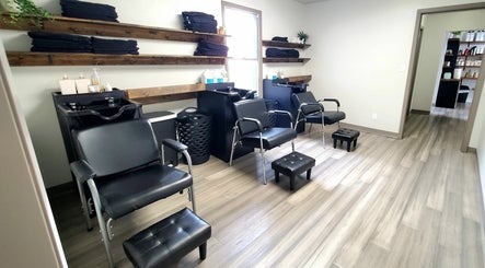 Live Oak Salon image 2