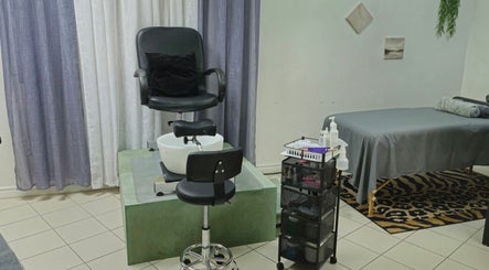 JNails Plus image 2