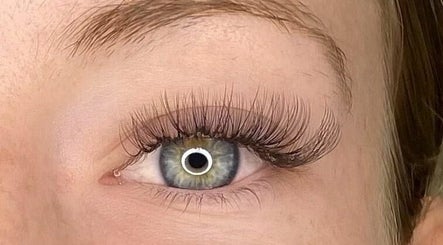 Lashed by Em image 2