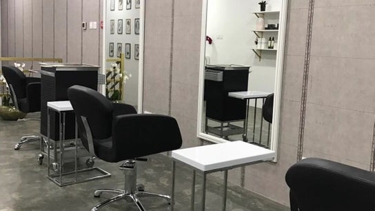 Color Cravings Beauty Salon