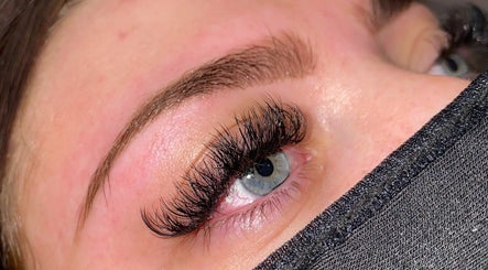 Makeupbylibbiemai  image 2