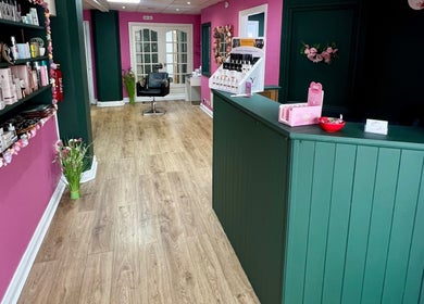 Blossom Beauty reception in Abbeyleix, County Laois, IE, featuring a stylish green and pink interior.
