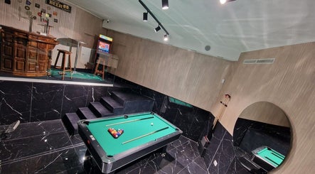 Barber Lounge slika 3