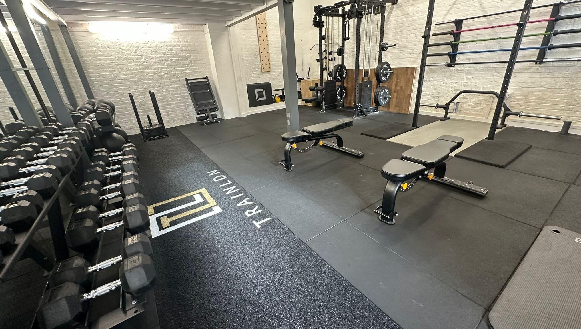 TRAIN LDN · Canary Wharf · Studio 123 gym with modern equipment, London, England, GB.