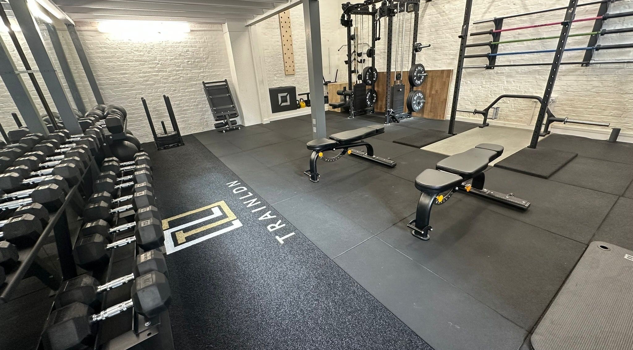 TRAIN LDN · Canary Wharf · Studio 123 gym with modern equipment, London, England, GB.