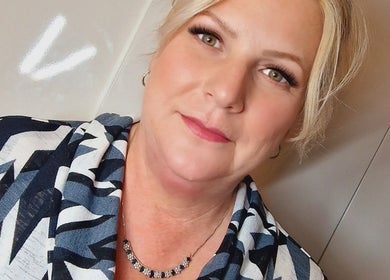 Smiling therapist from Xtreme Beauty (Mobile Therapist), Ponteland, England, GB, showcasing a welcoming demeanor.