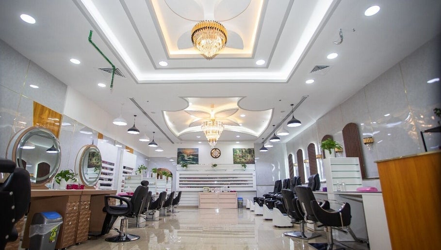 Companion Beauty Salon & Spa - Dubai Qusaise - Madina Mall Branch изображение 1