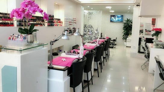 Modern Nails Spa