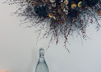 Elegant floral arrangement at The Beauty Loft, Waihi Beach, Bay Of Plenty, NZ enhancing a serene ambiance.