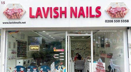 Lavish Nails Gants Hill
