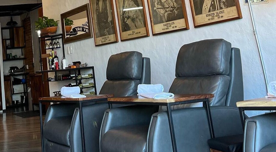 Comfy seating at Waxing4Men, Puerto Vallarta, Jalisco, MX offering a serene wellness experience.