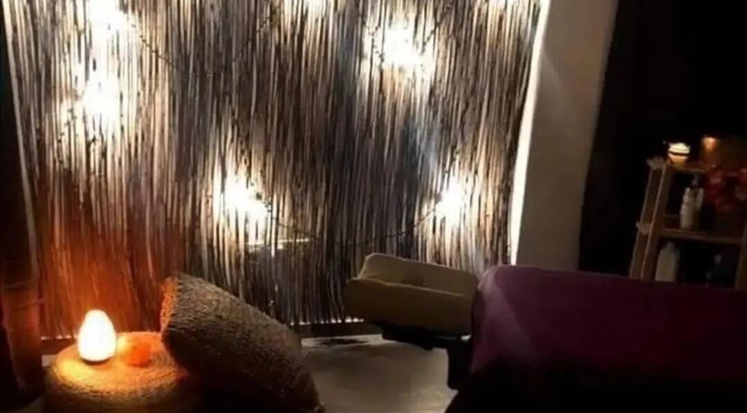 Μαλακός φωτισμός και άνεση στο Ame&Vie, Πάφος, Πάφος, CY για απόλυτη χαλάρωση.