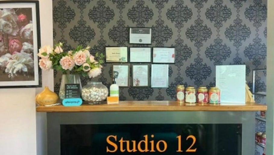 Studio 12 Threading & Beauty Bild 1