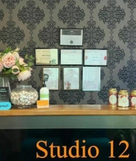 Studio 12 Threading & Beauty Bild 2