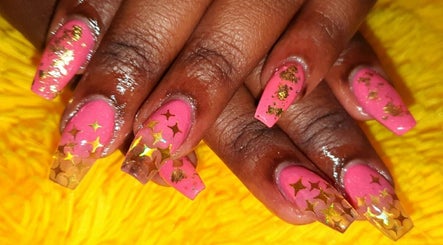 Sal's Nail Salon image 3