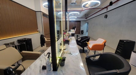 Modern salon interior at Albinia Beauty Care For Ladies- Malaz in Riyadh, Riyadh Province, SA, showcasing chic design.