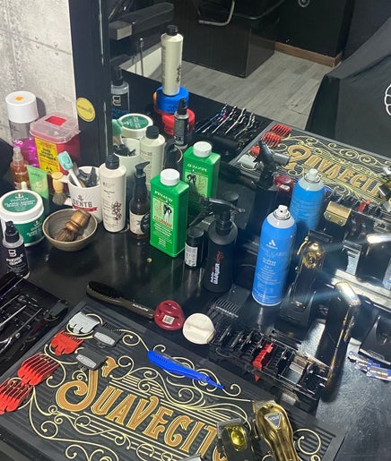 hình ảnh 2 của DLS Barber Shop