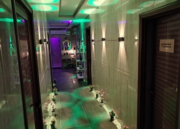 Tranquil hallway at Faisalia Center | مساج هدوء الاسترخاء - الفيصلية in الدمام, المنطقة الشرقية, SA.