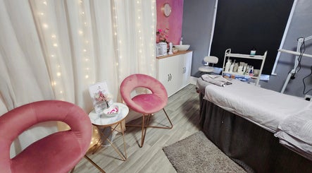 Nadia's Beauty Room – obraz 3