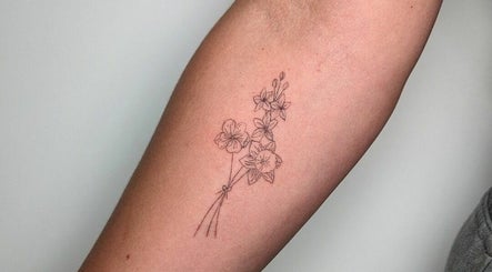 Emma White - Cosmetic Tattoo Specialist, bilde 3
