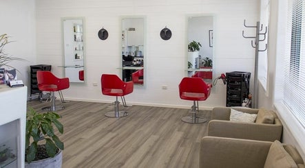 Connie Janz Hair Studio изображение 2