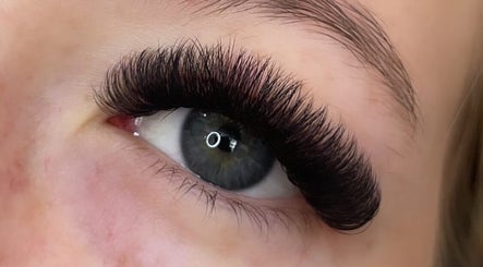 Ellascosmetics.xo, bilde 2
