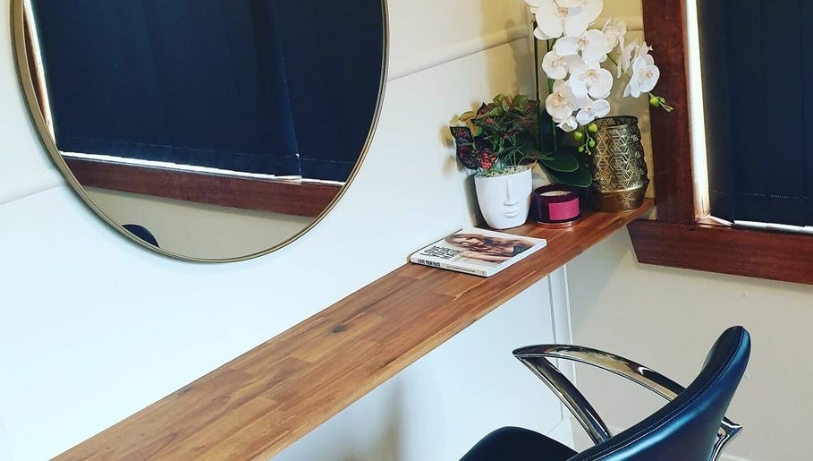 Mahogany Hair Room vaizdas 1
